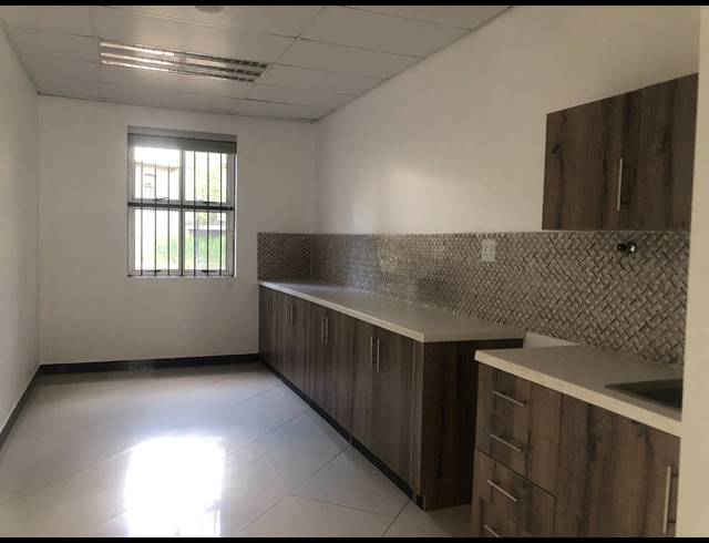 339M² OFFICE TO LET IN SANDTON CENTRAL